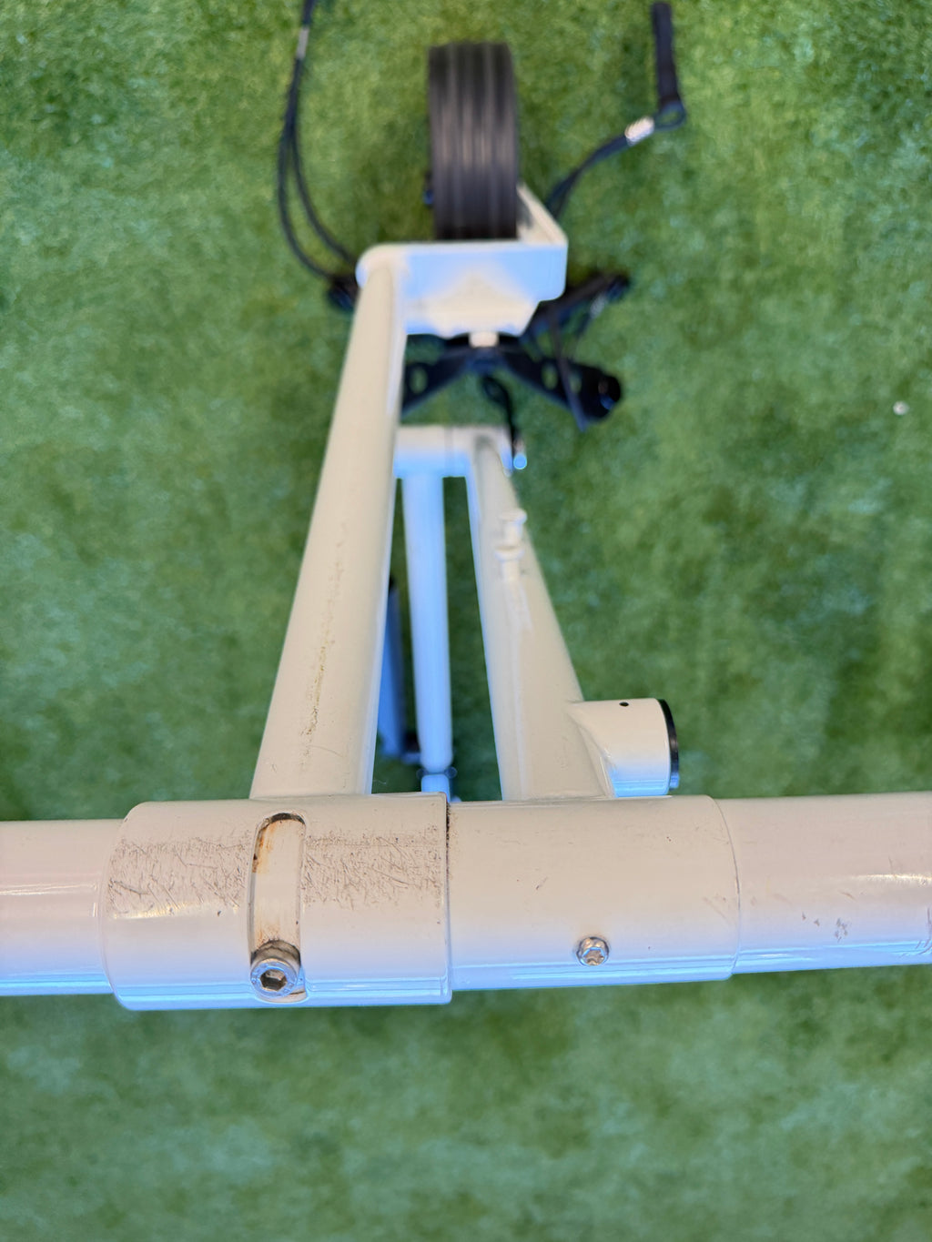 KIFFE K5 Straight Weiß Second Use – Lackplatzer am Rahmen